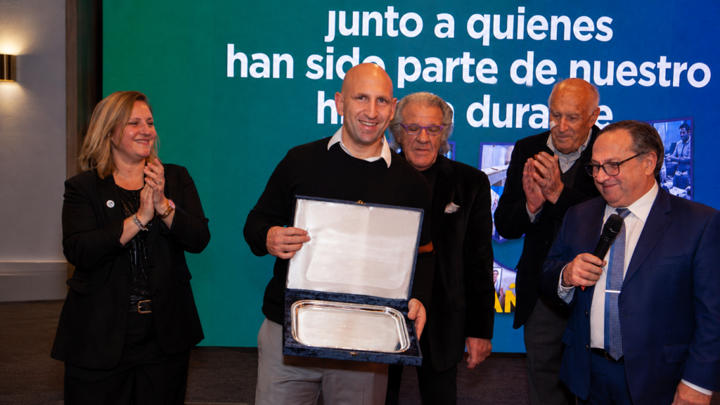 OSDEPYM homenajeó a Jorge Giana durante su 55° aniversario
